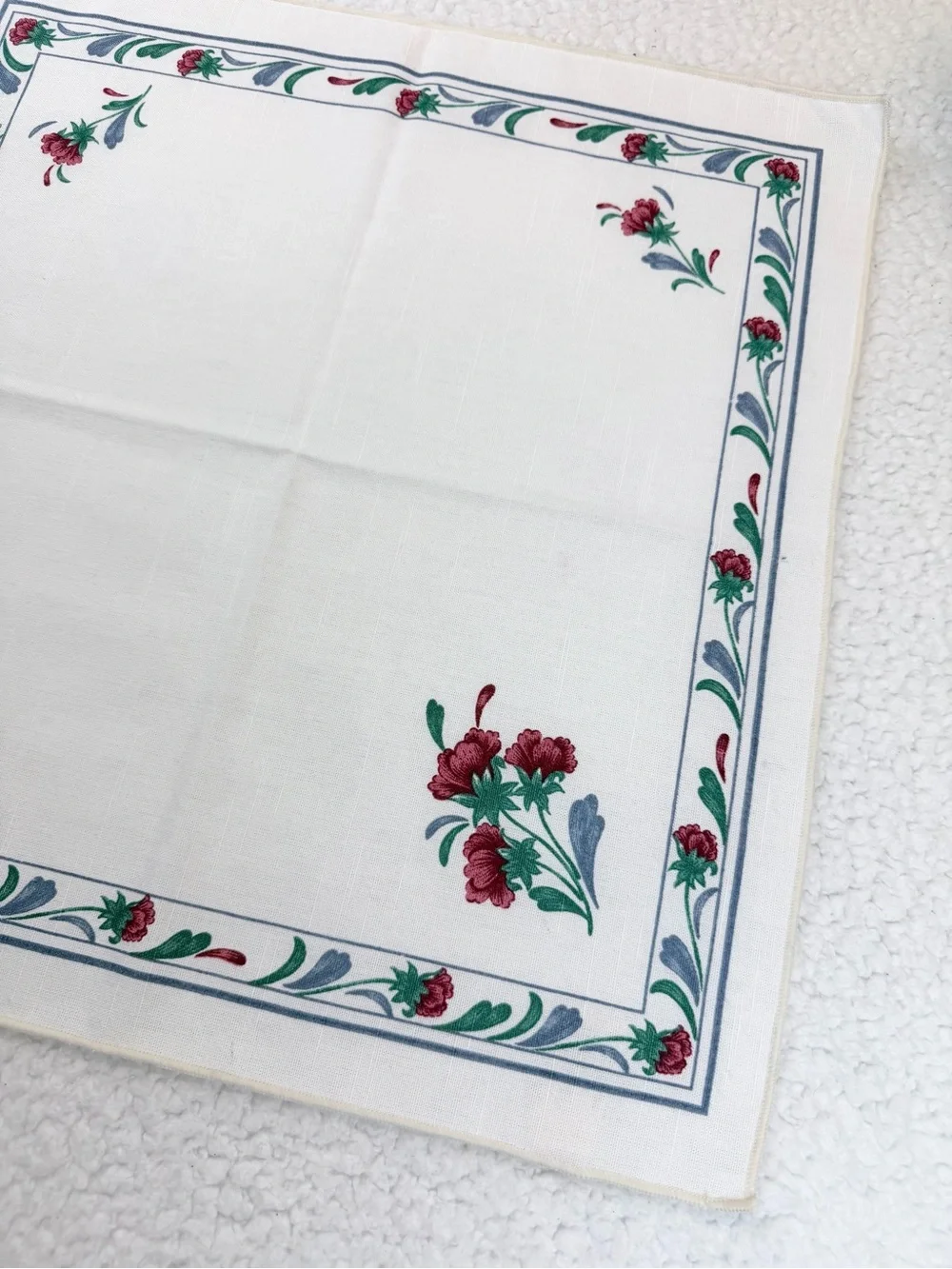 (VTG) LENOX LINENS BY SUNWEAVE • 1989 Floral Cloth Napkins, Set of 2